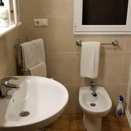 2 Apartamento, Bano Privado Y Cocina Office A Compartir * Nocedo do Val